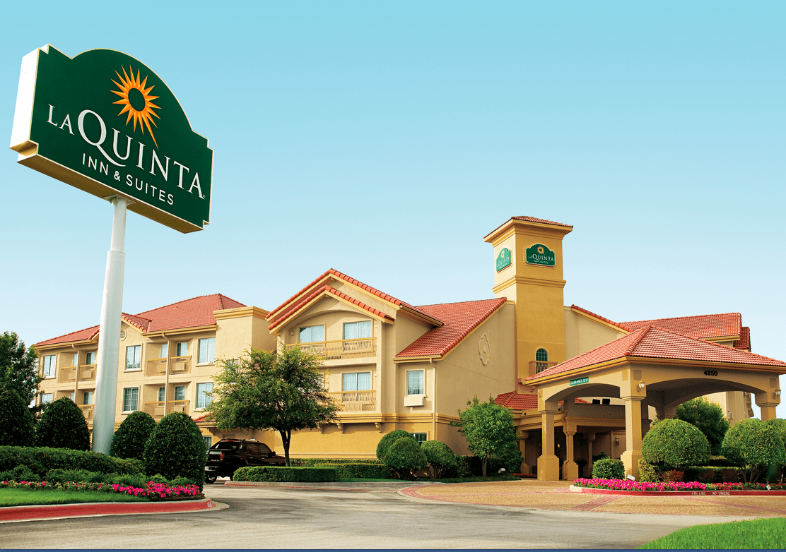  LaQuinta Hotel - among the pet-friendly hotel chains where family pets remain totally free!